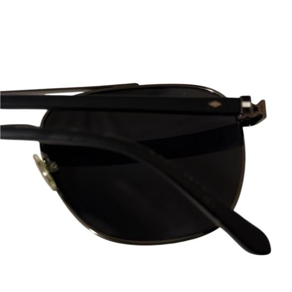 Fossil Black Aviator Sunglasses in great condition no no case - Picture 7 of 10